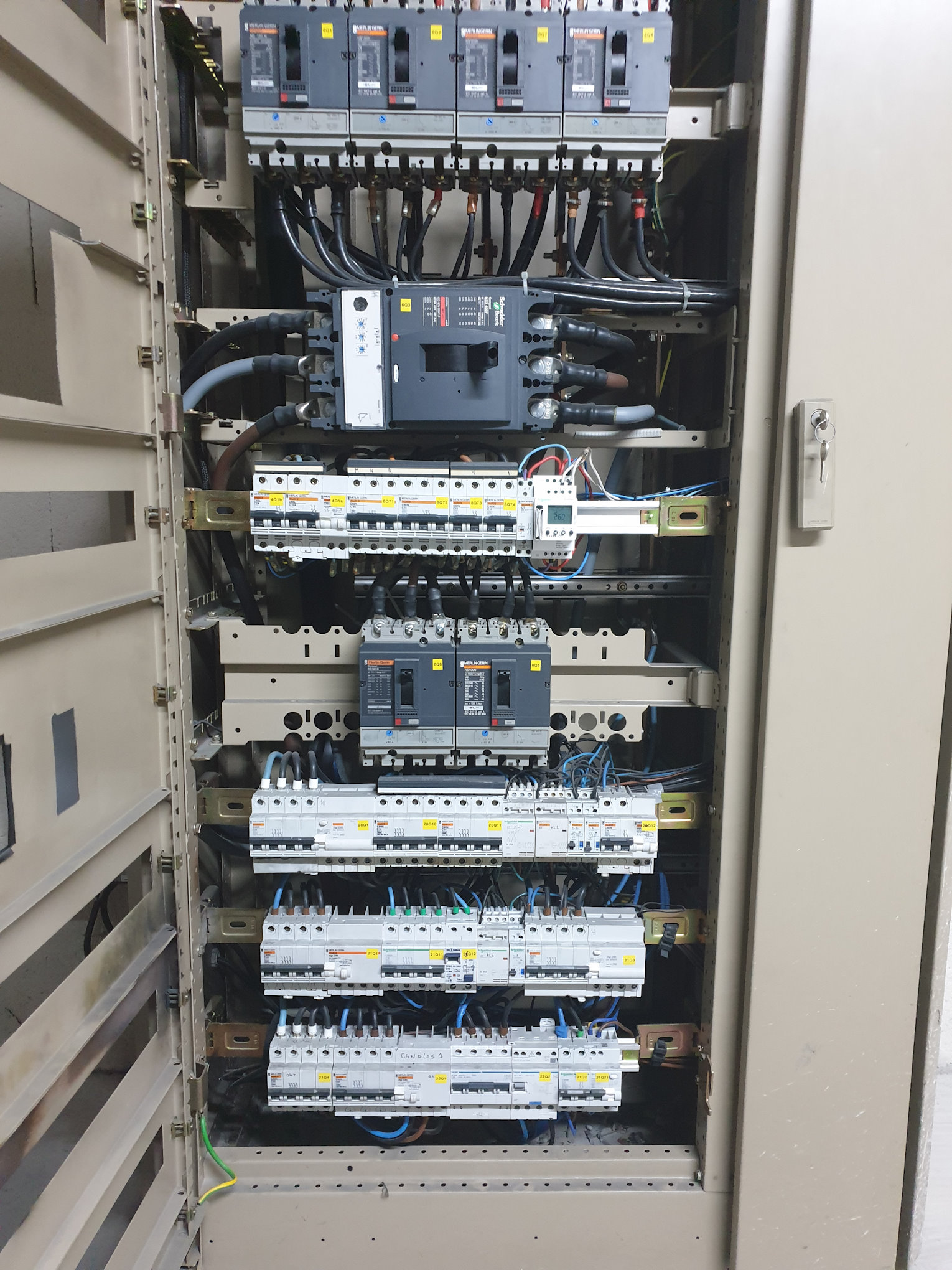armoireelec2